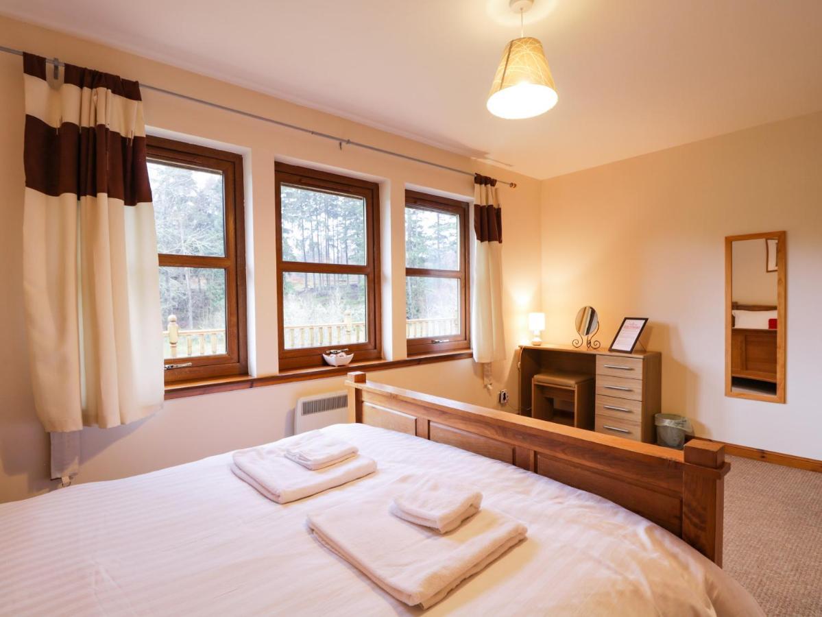Fersit Log Cottage Roybridge Exterior foto