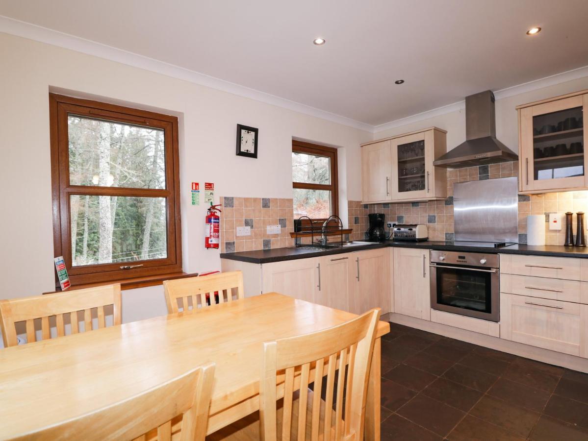 Fersit Log Cottage Roybridge Exterior foto